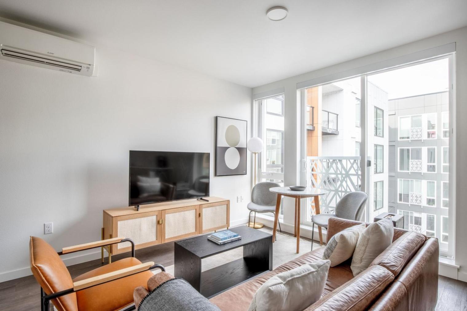 District 1br W Gym Bbq Nr Downtown Sea-547 * Seattle